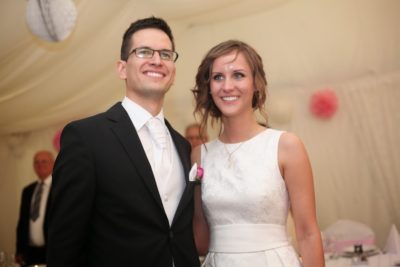 zita-tomi-eskuvoi-fotos-simon-peter-street-gabor-huba-ceremoniamester-kecskemet